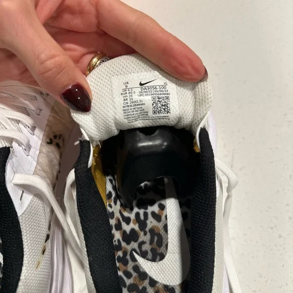 Nike Winflo 8 Premium - size 9 - Picture 8 of 9